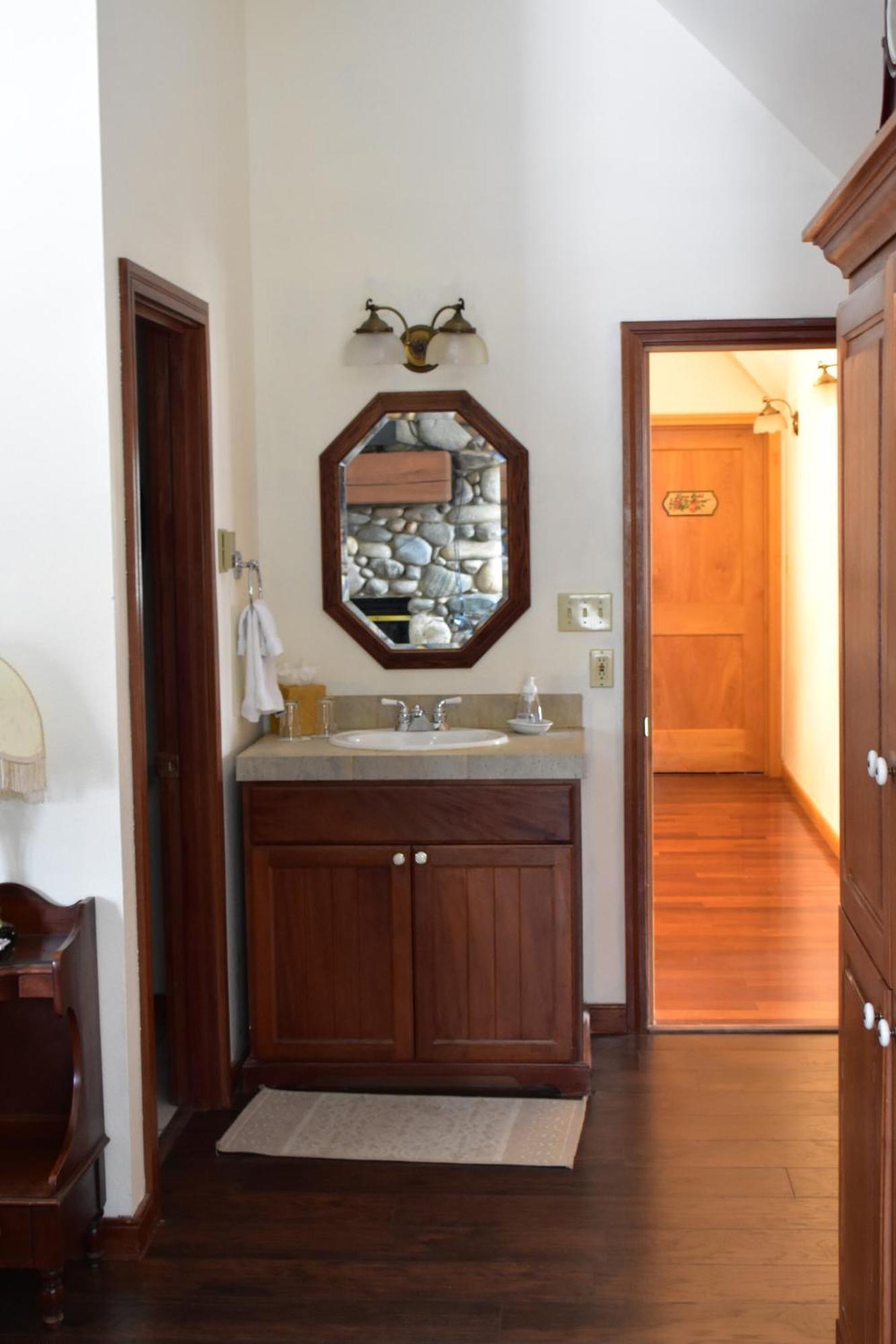 Apple Orchard Inn Hermosa Room photo