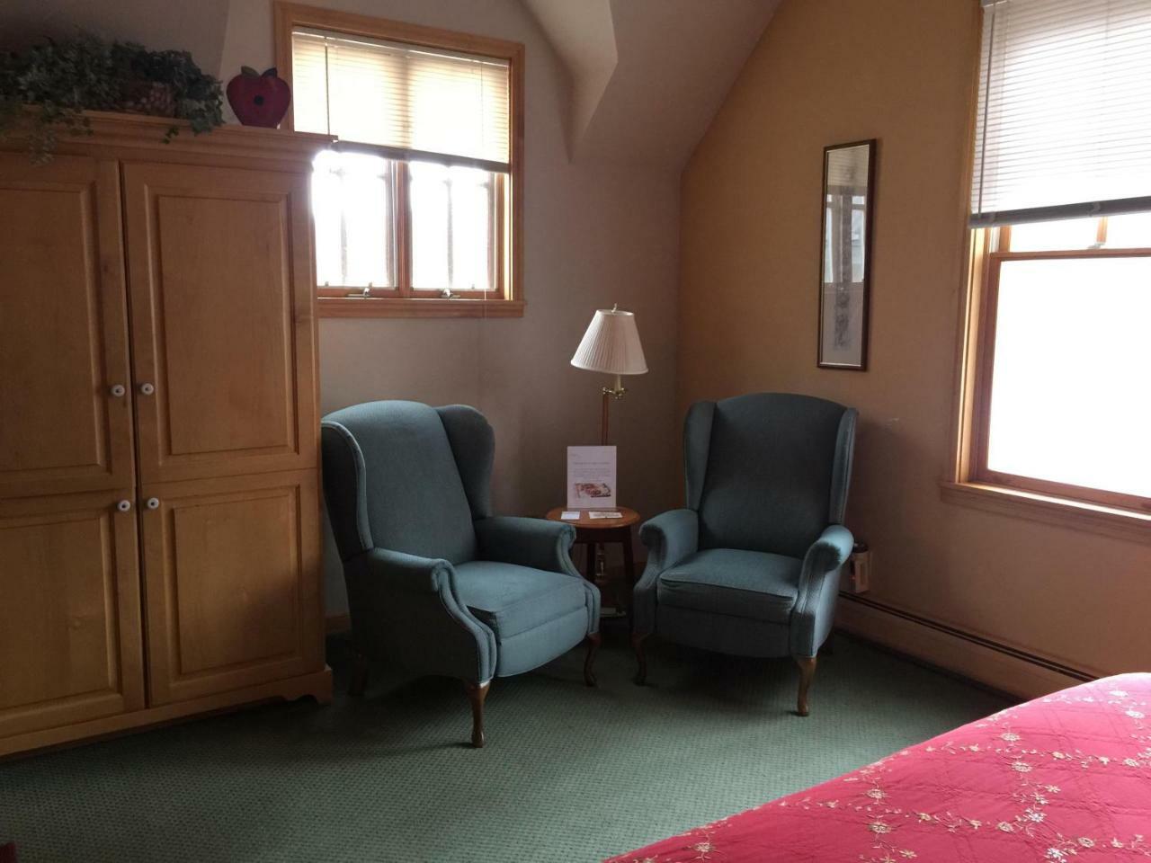 Apple Orchard Inn Hermosa Room photo
