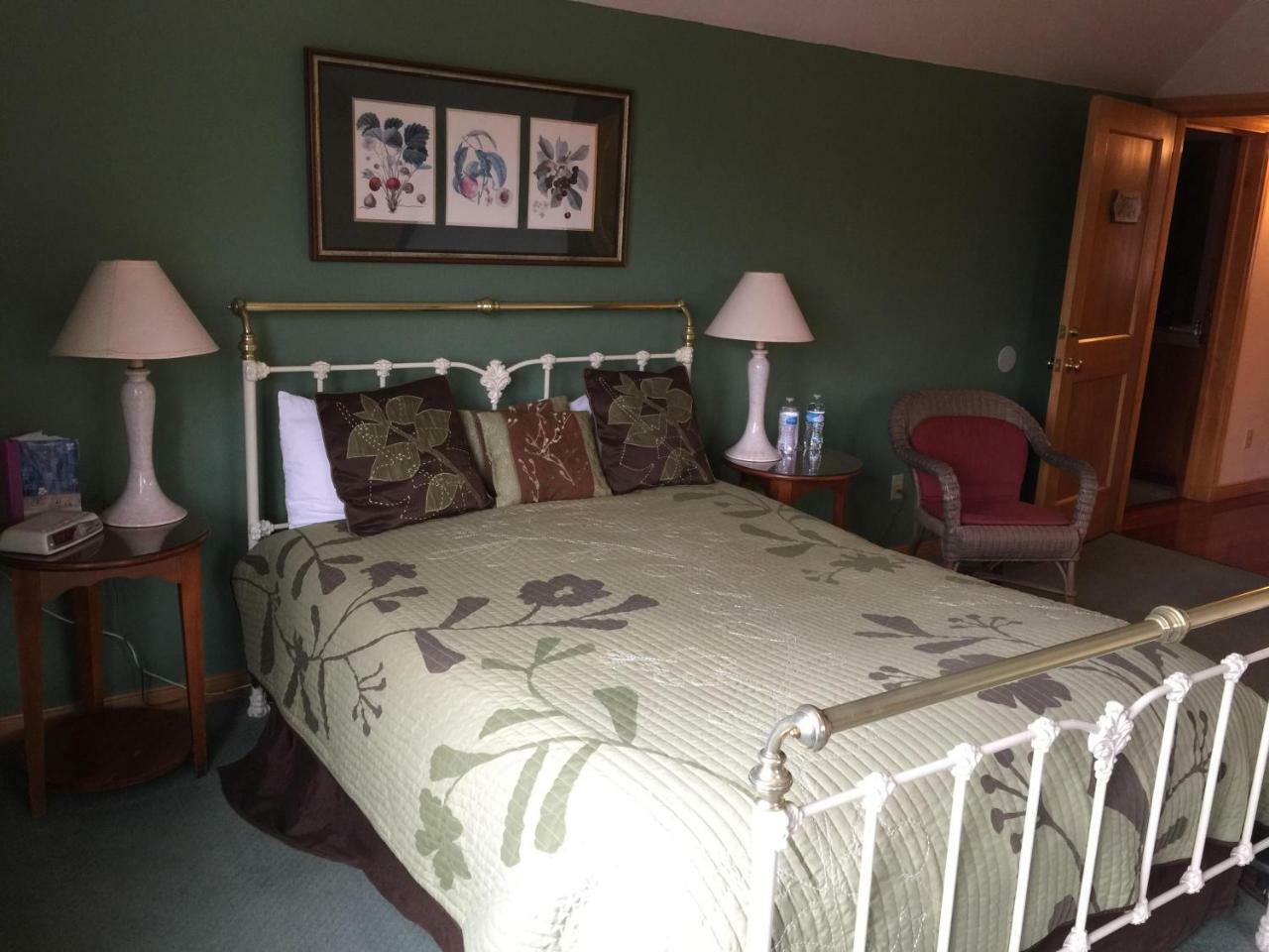 Apple Orchard Inn Hermosa Room photo